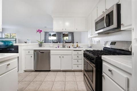 19189 Pemberton Pl, Riverside, CA 92508 photo 2