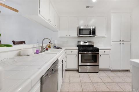 19189 Pemberton Pl, Riverside, CA 92508 photo 3