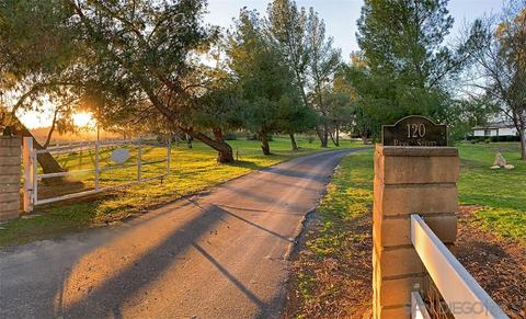 120 Penn St, Ramona, CA 92065 photo 4