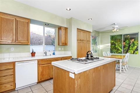 4957 Lassen Dr, Oceanside, CA 92056 photo 8