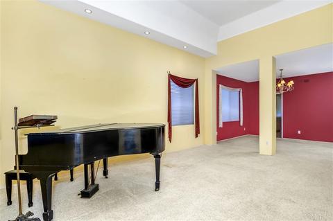 4957 Lassen Dr, Oceanside, CA 92056 photo 2