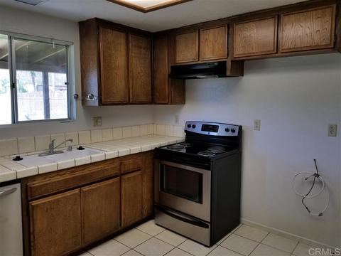 16240 Arena Pl, Ramona, CA 92065 photo 4