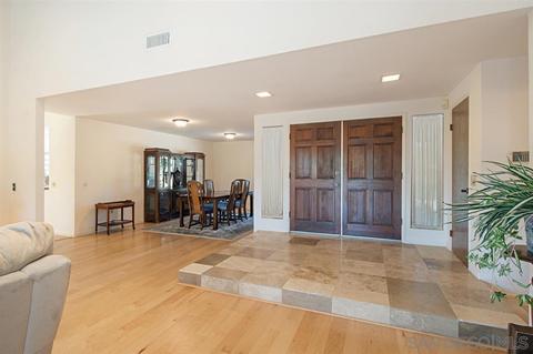 17071 Tam O Shanter Dr, Poway, CA 92064 photo 3