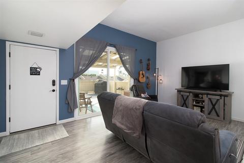7700 Parkway Dr #21, La Mesa, CA 91942 photo 2