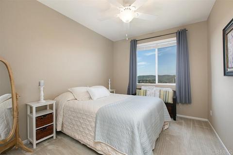 1087 Vista Pointe Blvd, Oceanside, CA 92057 photo 15