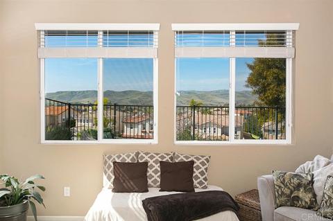 1087 Vista Pointe Blvd, Oceanside, CA 92057 photo 7