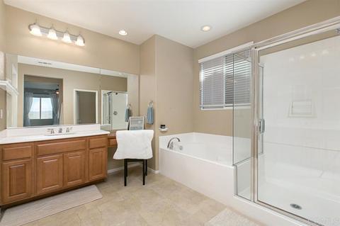 1087 Vista Pointe Blvd, Oceanside, CA 92057 photo 17