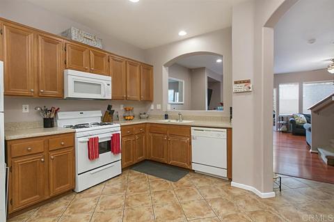 4494 Brisbane UNIT 4, Oceanside, CA 92058 photo 5