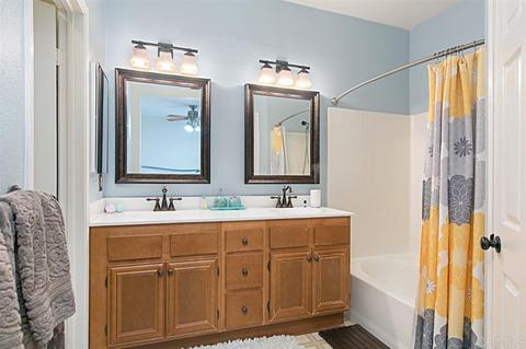 4494 Brisbane UNIT 4, Oceanside, CA 92058 photo 14