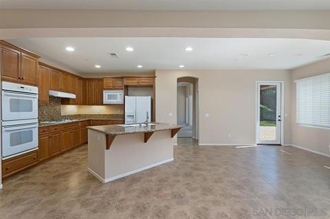1757 Monte Mar Rd, Vista, CA 92084 photo 2