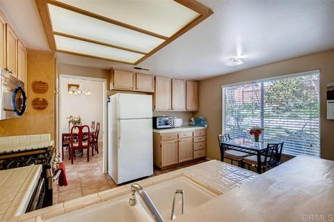 1639 Corte Verano, Oceanside, CA 92056 photo 10