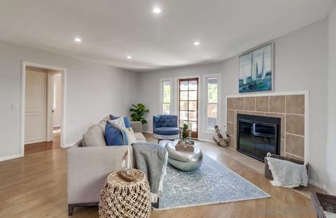 231 H Ave, Coronado, CA 92118 photo 2