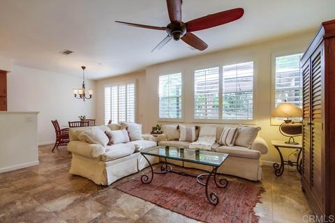 3061 Via Maximo, Carlsbad, CA 92009 photo 3