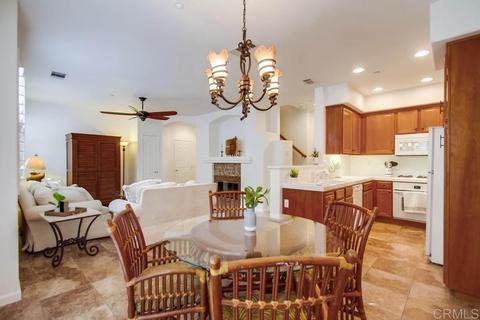 3061 Via Maximo, Carlsbad, CA 92009 photo 7