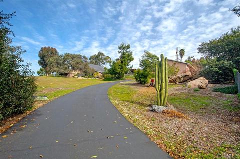 1012 Stoneridge Rd, El Cajon, CA 92021 photo 3