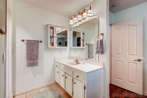 2052 Rorex Dr, Escondido, CA 92025 photo 8