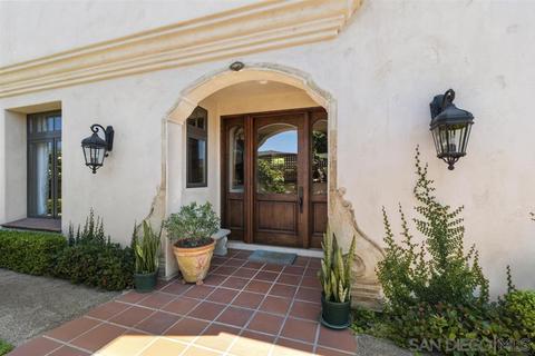 7731 Lookout Dr, La Jolla, CA 92037 photo 2