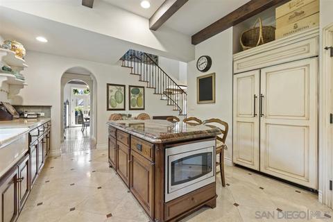 7731 Lookout Dr, La Jolla, CA 92037 photo 9