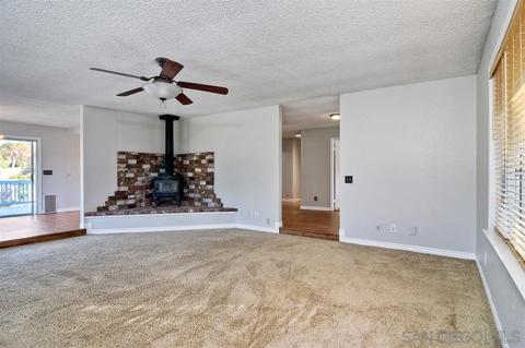 648 Barsby St, Vista, CA 92084 photo 8