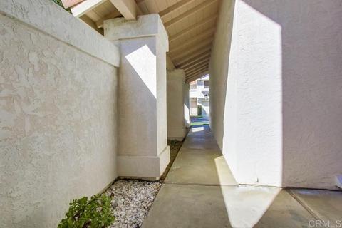 6515 Corte Montecito, Carlsbad, CA 92009 photo 2