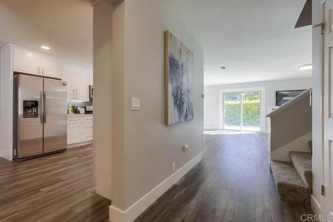 6515 Corte Montecito, Carlsbad, CA 92009 photo 3