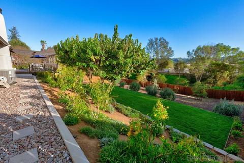 9449 Showplace Dr, La Mesa, CA 91941 photo 23