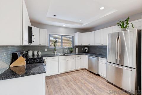 9449 Showplace Dr, La Mesa, CA 91941 photo 4