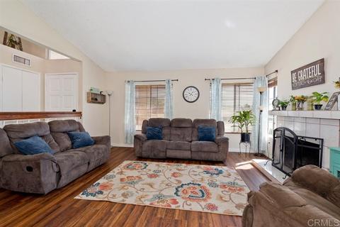 10274 Pebble Beach Dr, Santee, CA 92071 photo 2