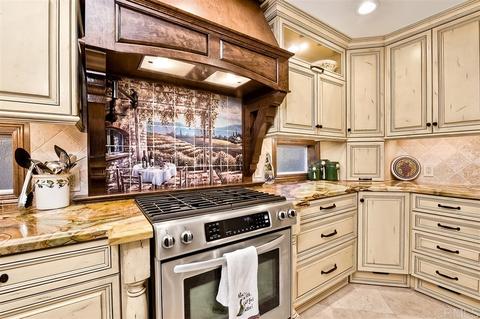 1638 Harbor Dr, Vista, CA 92081 photo 9