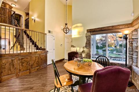 1638 Harbor Dr, Vista, CA 92081 photo 3