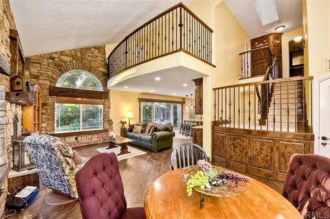 1638 Harbor Dr, Vista, CA 92081 photo 4