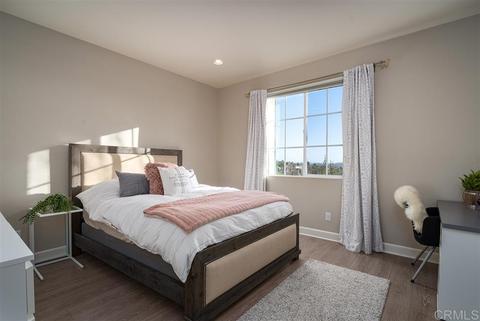 7326 Calle Pera, Carlsbad, CA 92009 photo 13
