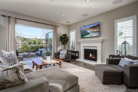 7326 Calle Pera, Carlsbad, CA 92009 photo 2