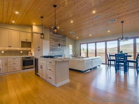 2180 Esplendido Ave, Vista, CA 92084 photo 6