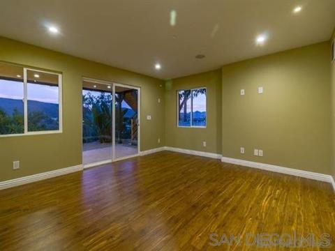 2180 Esplendido Ave, Vista, CA 92084 photo 16