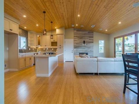 2180 Esplendido Ave, Vista, CA 92084 photo 7