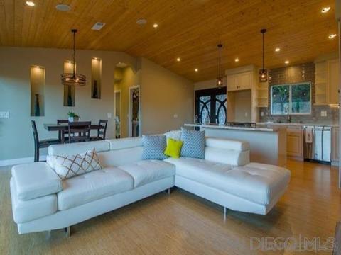2180 Esplendido Ave, Vista, CA 92084 photo 8