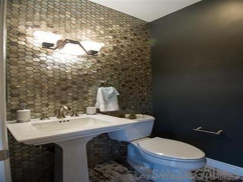2180 Esplendido Ave, Vista, CA 92084 photo 13