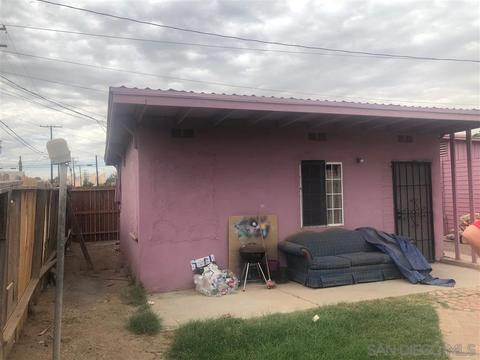 663 W Olive Ave, El Centro, CA 92243 photo 3