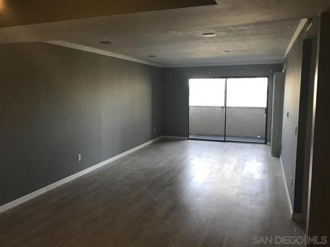 201 Stage Coach Rd, Oceanside, CA 92057 photo 5