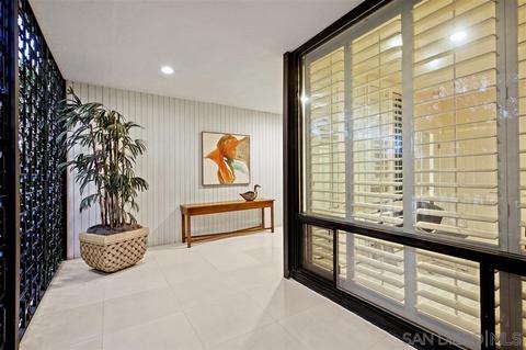 7933 Prospect Pl #1, La Jolla, CA 92037 photo 2