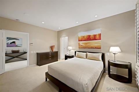 7933 Prospect Pl #1, La Jolla, CA 92037 photo 12