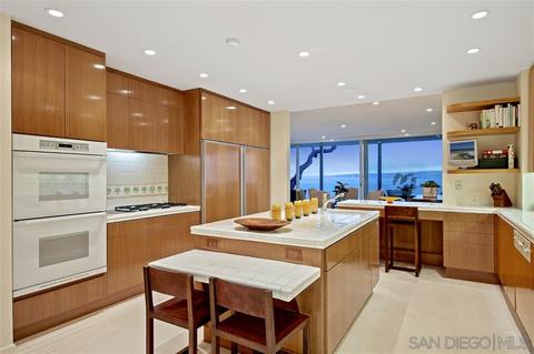 7933 Prospect Pl #1, La Jolla, CA 92037 photo 10