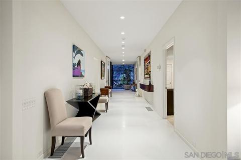 7933 Prospect Pl #1, La Jolla, CA 92037 photo 4