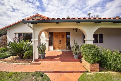 2623 Daisy Ln, Fallbrook, CA 92028 photo 1