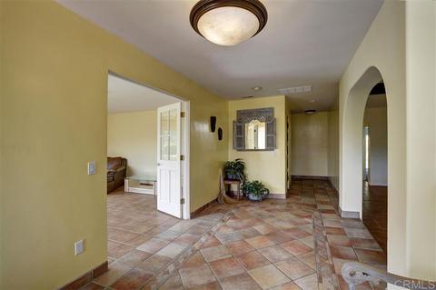 2623 Daisy Ln, Fallbrook, CA 92028 photo 5