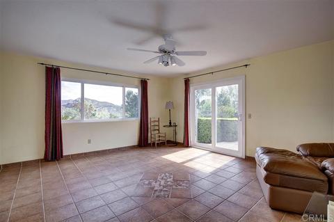2623 Daisy Ln, Fallbrook, CA 92028 photo 8
