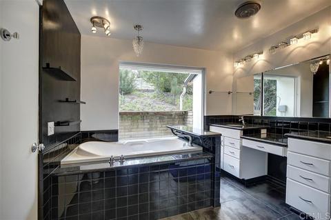 2623 Daisy Ln, Fallbrook, CA 92028 photo 16