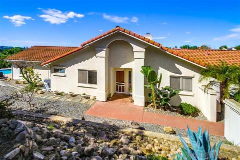 757 Mason Cir, Vista, CA 92084 photo 1