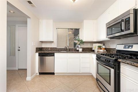 1517 Goldrush Way, Oceanside, CA 92057 photo 7